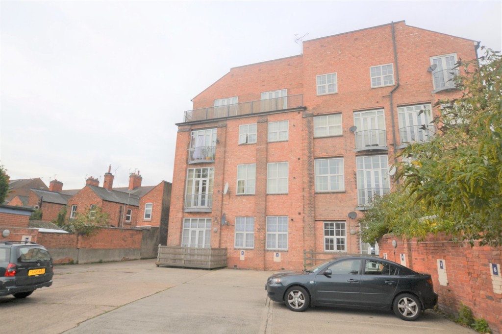 2 bed 1st Floor Flat for rent in Leicestershire. From Martin & Co - Leicester West 2 bed 1st Floor Flat for rent in Leicestershire. From Martin & Co - Leicester West