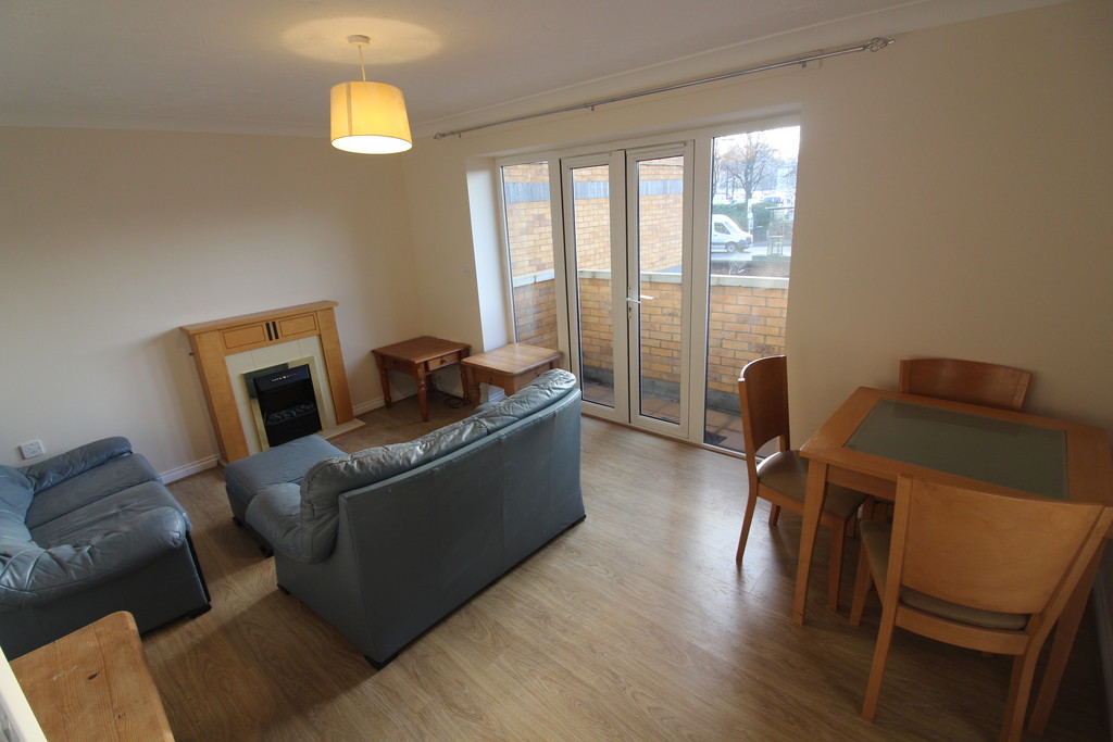 2 bed Apartment for rent in Burghfield. From Martin & Co - Reading Caversham