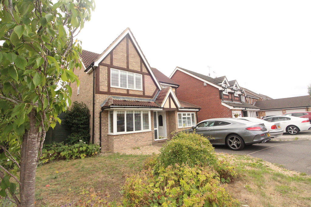 4 bed Detached House for rent in Arborfield. From Martin & Co - Reading Caversham