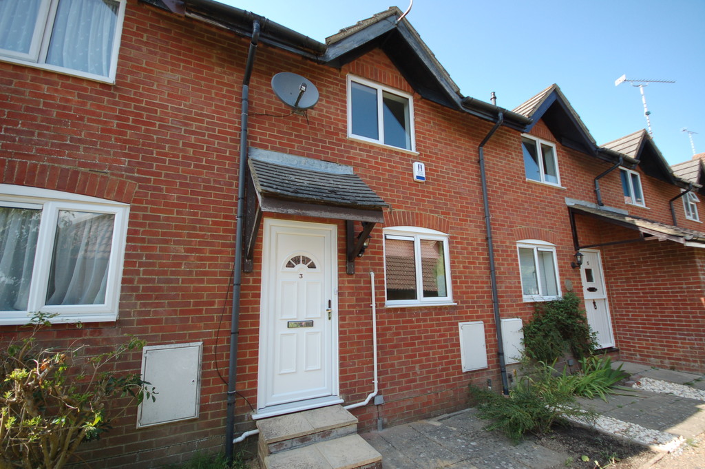 2 bed Mid Terraced House for rent in East Sussex. From Martin & Co - Uckfield