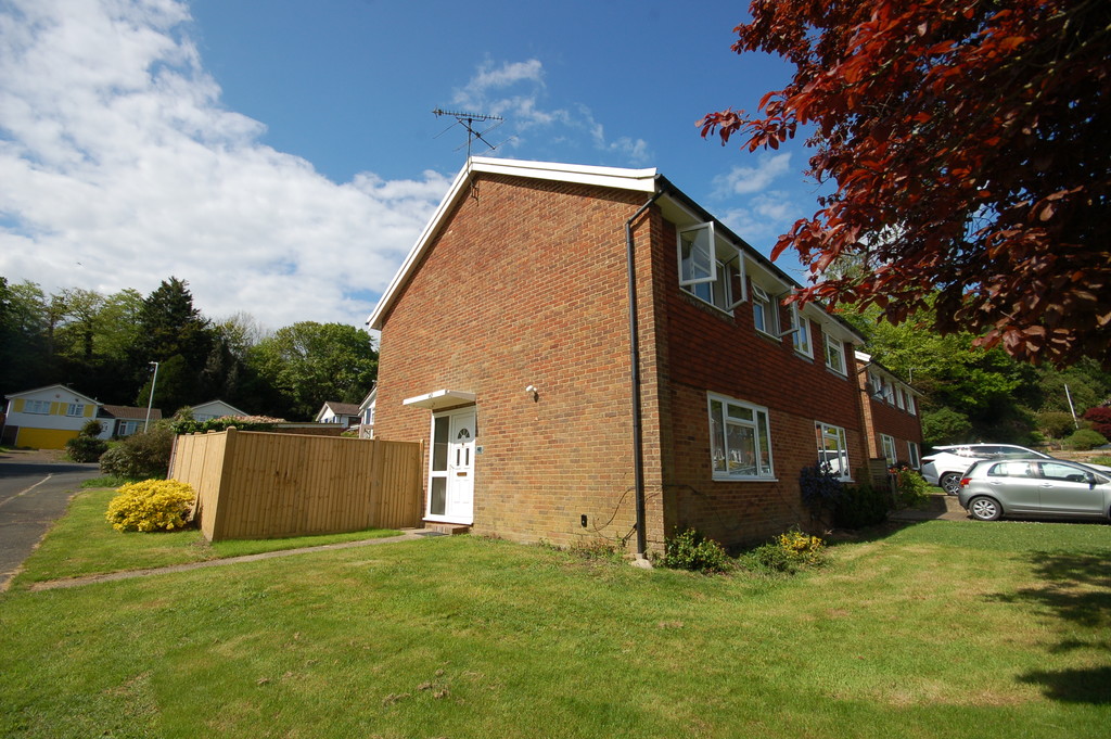 3 bed Semi-Detached House for rent in East Sussex. From Martin & Co - Uckfield