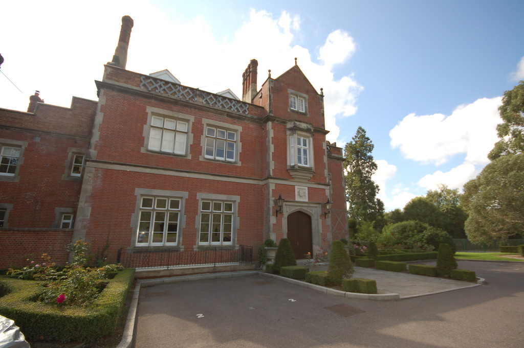 2 bed Apartment for rent in East Sussex. From Martin & Co - Uckfield 2 bed Apartment for rent in East Sussex. From Martin & Co - Uckfield