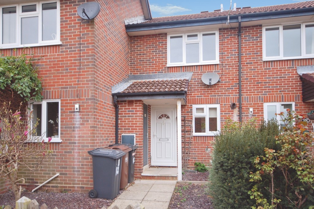 2 bed Mid Terraced House for rent in East Sussex. From Martin & Co - Uckfield 2 bed Mid Terraced House for rent in East Sussex. From Martin & Co - Uckfield
