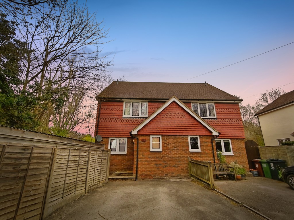 3 bed Semi Detached for rent in East Sussex. From Martin & Co - Uckfield