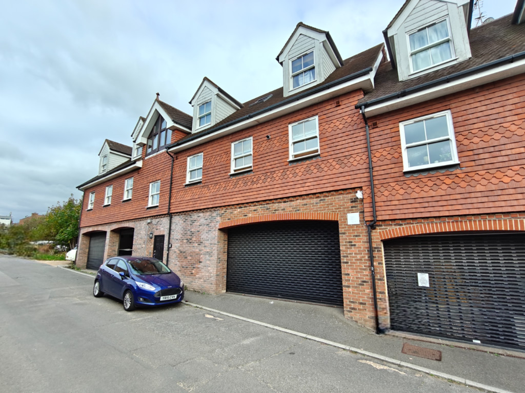 1 bed Apartment for rent in East Sussex. From Martin & Co - Uckfield