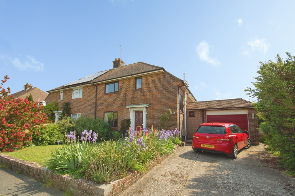 3 bed Semi Detached for rent in East Sussex. From Martin & Co - Uckfield