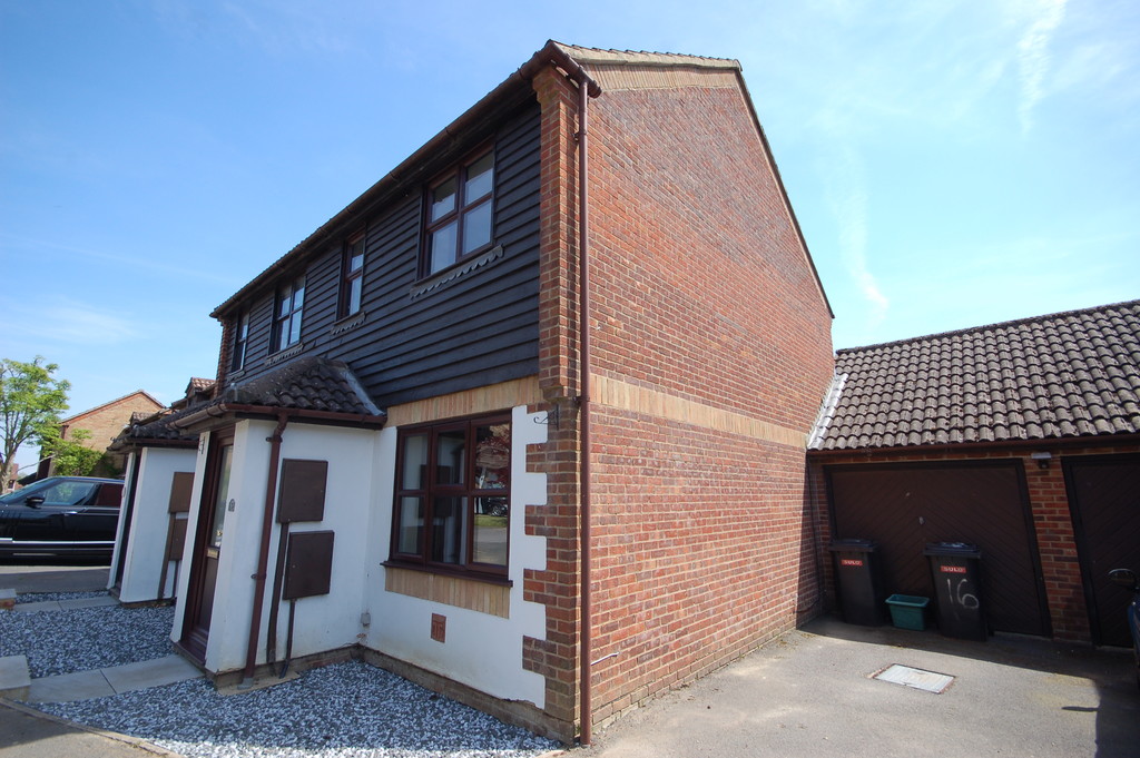 2 bed Semi Detached for rent in East Sussex. From Martin & Co - Uckfield