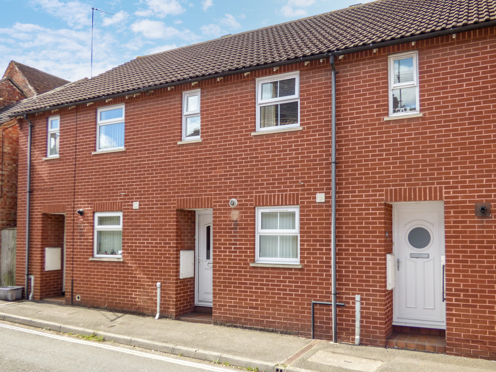 2 bed Mid Terraced House for rent in Wiltshire. From Martin & Co - Westbury