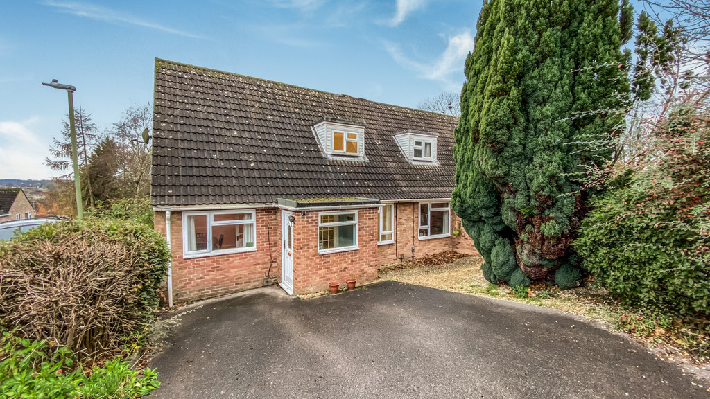 3 bed Semi-Detached House for rent in Wiltshire. From Martin & Co - Westbury