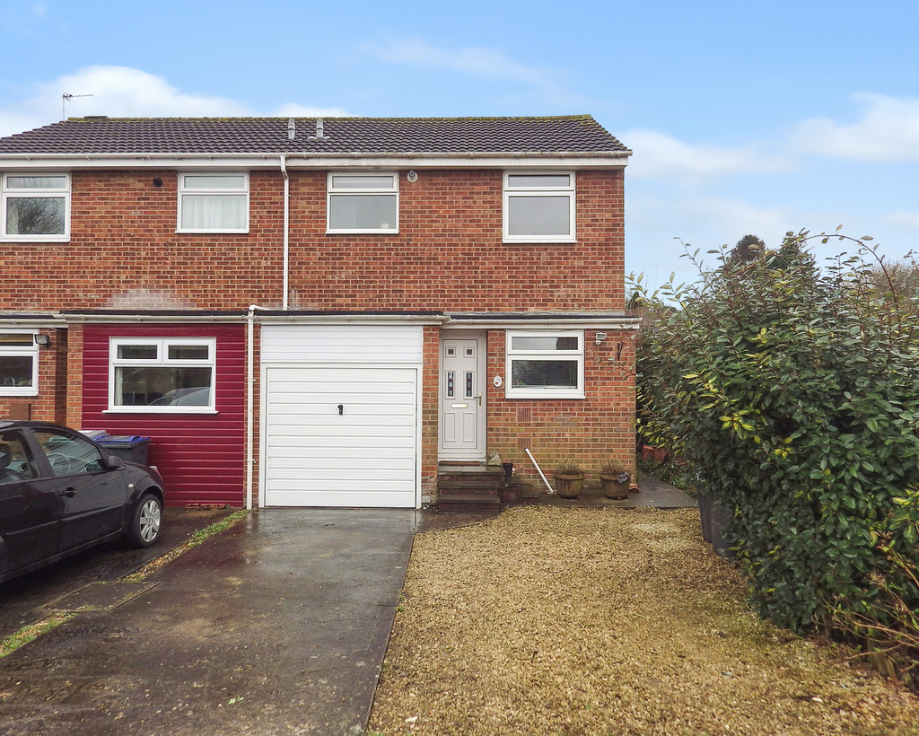 2 bed Semi-Detached House for rent in Wiltshire. From Martin & Co - Westbury