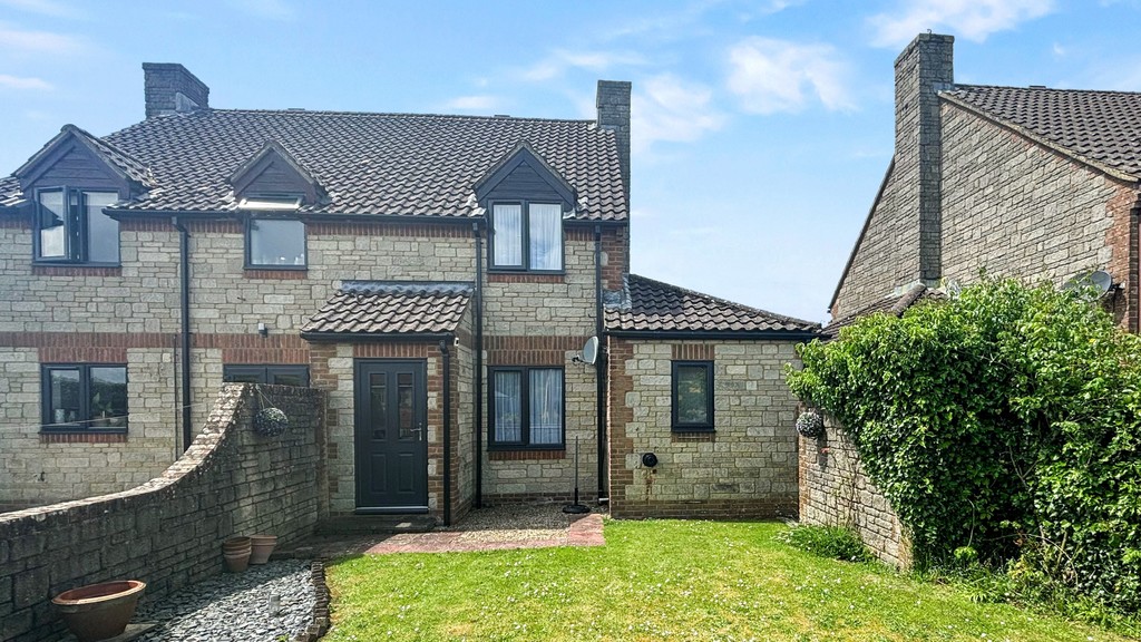 2 bed Semi-Detached House for rent in Wiltshire. From Martin & Co - Westbury