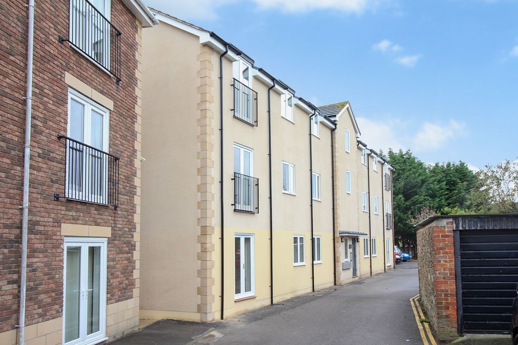 2 bed Apartment for rent in Melksham. From Martin & Co - Westbury
