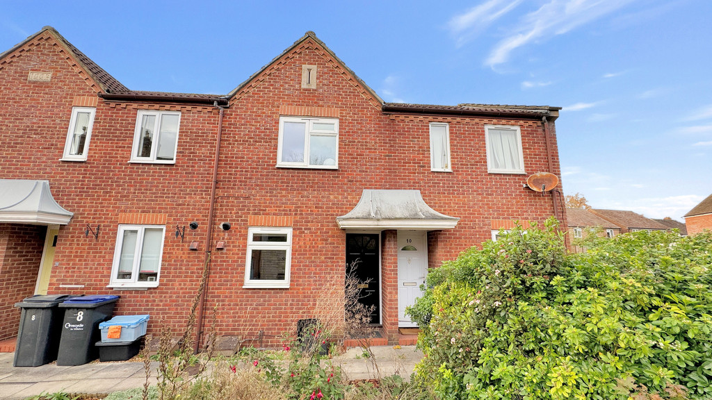 2 bed Mid Terraced House for rent in Warminster. From Martin & Co - Westbury