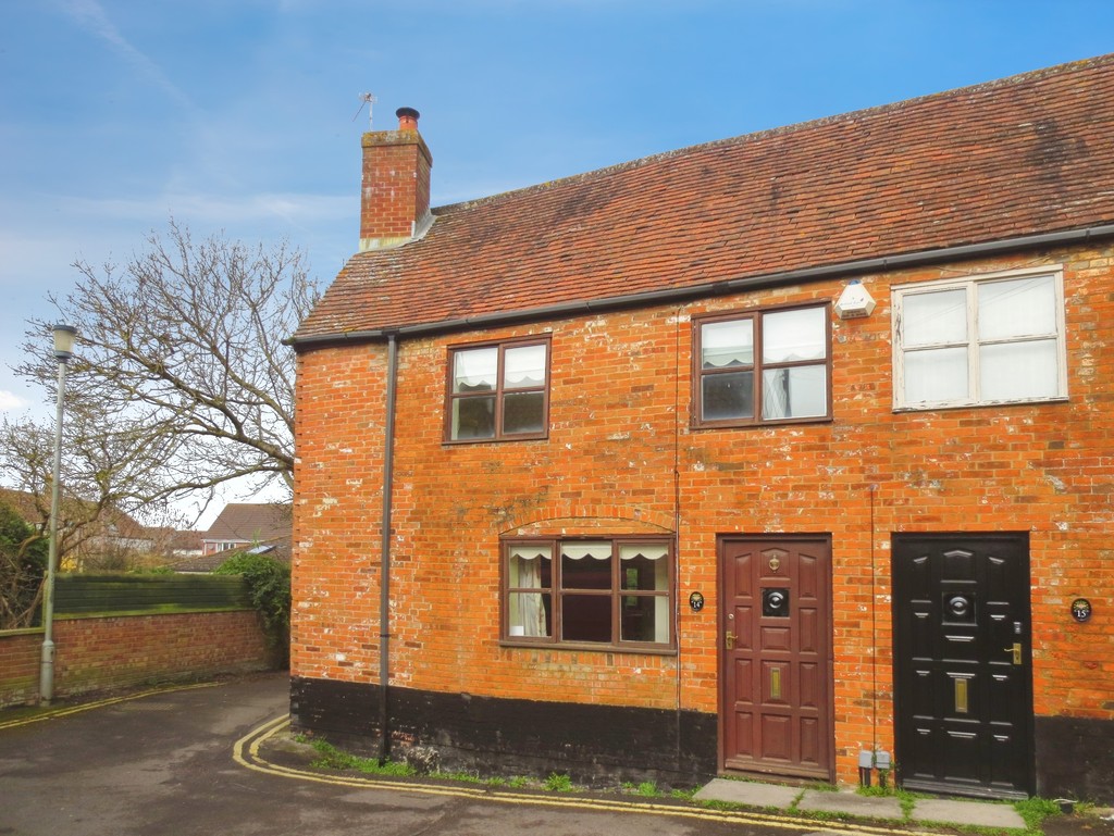 2 bed Cottage for rent in Westbury. From Martin & Co - Westbury