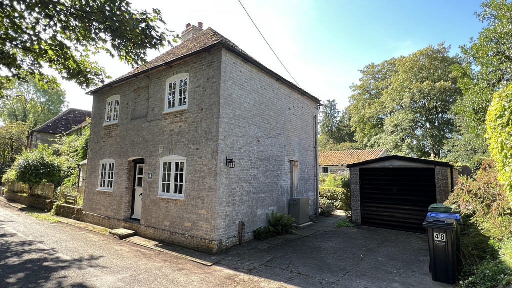 3 bed Cottage for rent in Wiltshire. From Martin & Co - Westbury