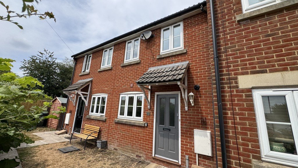 2 bed Mid Terraced House for rent in Wiltshire. From Martin & Co - Westbury