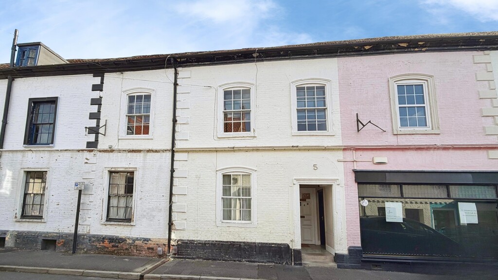3 bed Annexe for rent in Wiltshire. From Martin & Co - Westbury