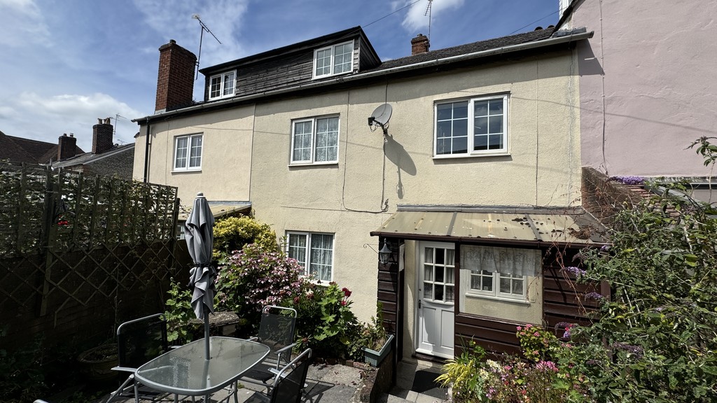 2 bed Mid Terraced House for rent in Wiltshire. From Martin & Co - Westbury 2 bed Mid Terraced House for rent in Wiltshire. From Martin & Co - Westbury