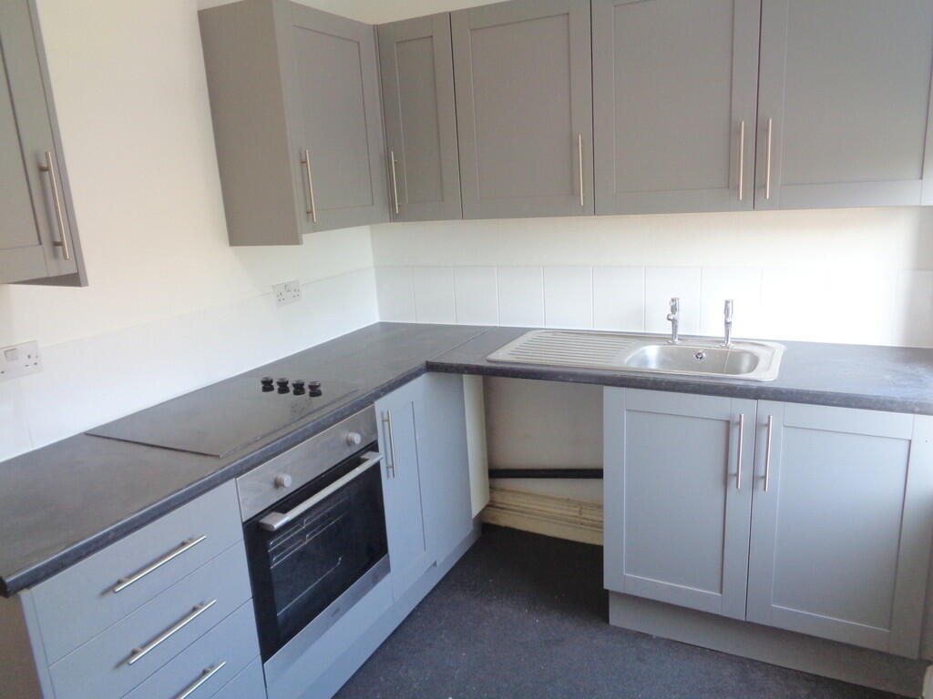 1 bed Flat for rent in Whitefield. From Martin & Co - Manchester Prestwich