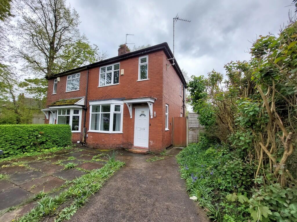 3 bed Semi-Detached House for rent in Simister. From Martin & Co - Manchester Prestwich