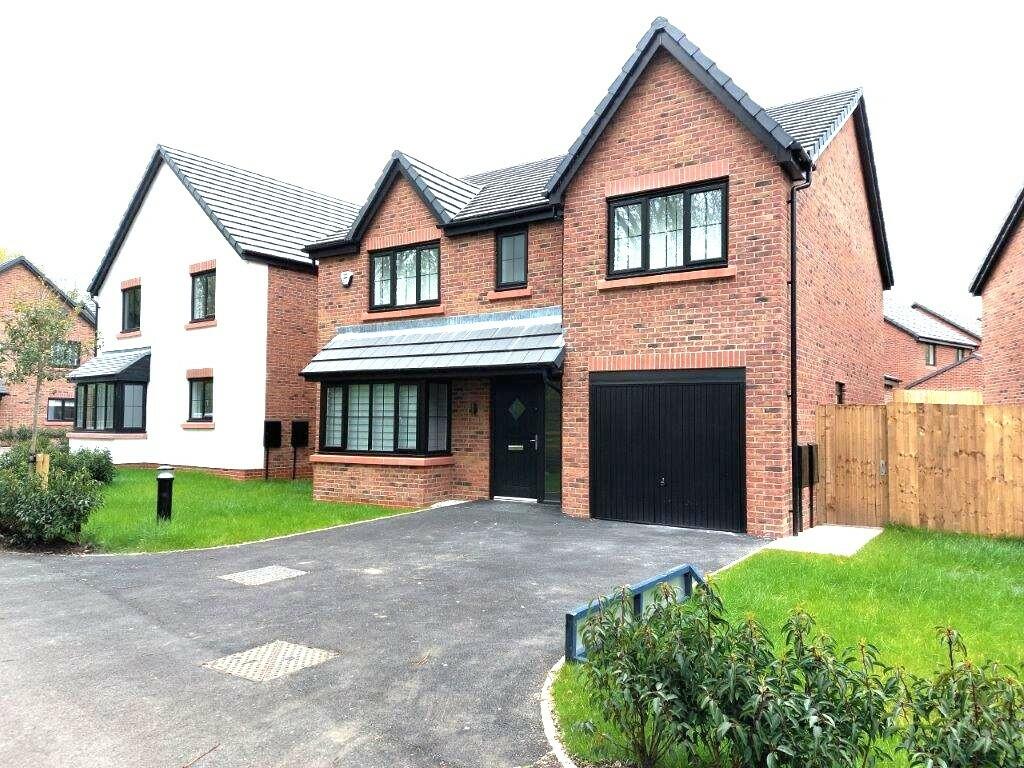4 bed Detached House for rent in . From Martin & Co - Manchester Prestwich