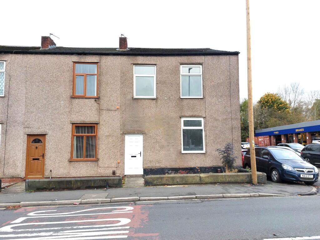 3 bed End of Terrace for rent in Radcliffe. From Martin & Co - Prestwich