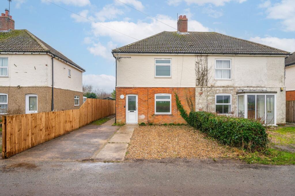 4 bed Semi Detached for rent in Freethorpe. From Minors & Brady - Wroxham 4 bed Semi Detached for rent in Freethorpe. From Minors & Brady - Wroxham