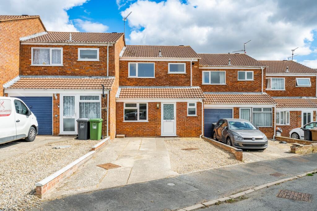 4 bed Mid Terraced House for rent in North Walsham. From Minors & Brady - Wroxham