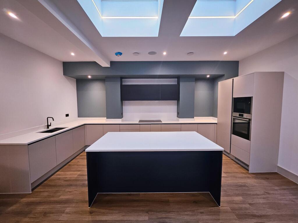 3 bed Apartment for rent in . From Swetenhams - Lettings - Chester