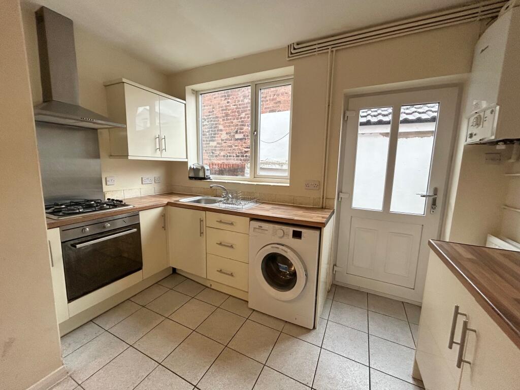 2 bed Mid Terraced House for rent in Chester. From Swetenhams - Lettings - Chester