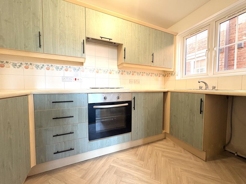 2 bed 1st Floor Flat for rent in Moston. From Swetenhams - Lettings - Chester