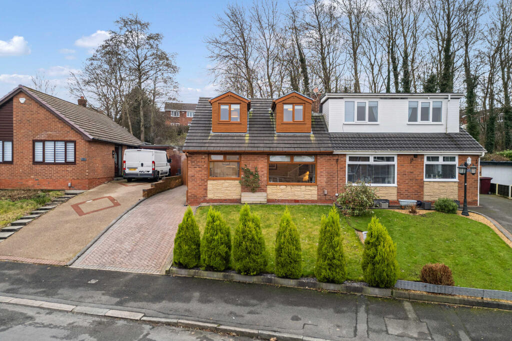 3 bed Semi-detached bungalow for rent in Ainsworth. From William Thomas Estate Agency - Bolton 3 bed Semi-detached bungalow for rent in Ainsworth. From William Thomas Estate Agency - Bolton