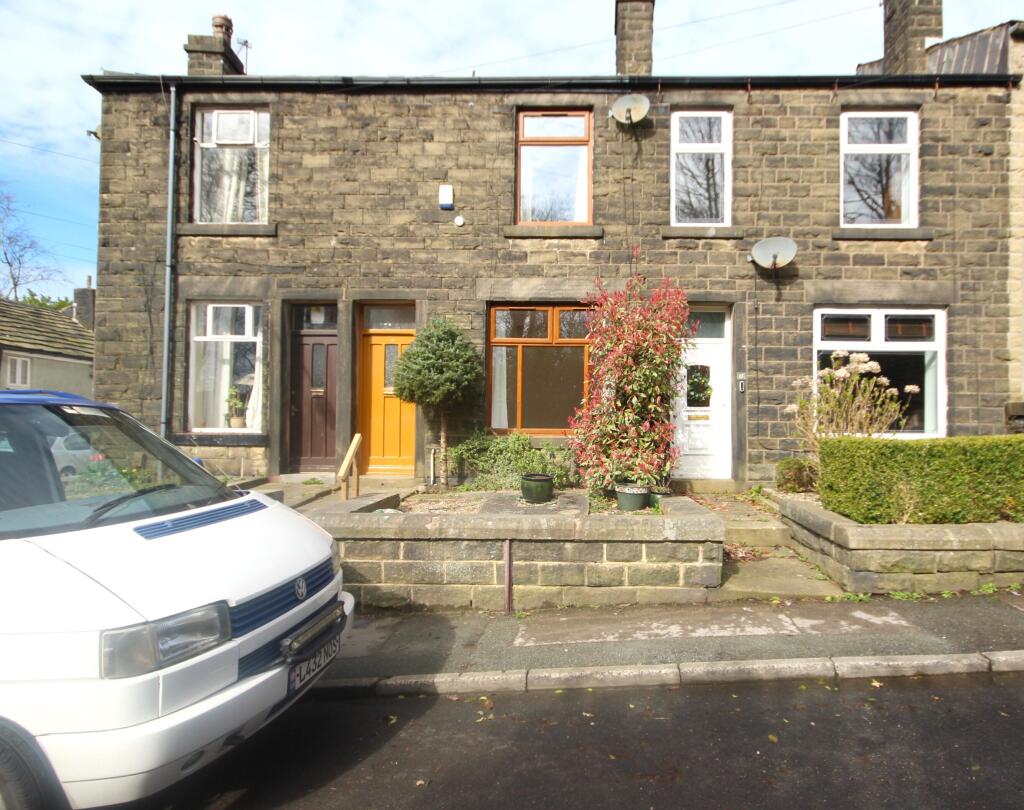 2 bed Cottage for rent in Bolton. From William Thomas Estate Agency - Bolton