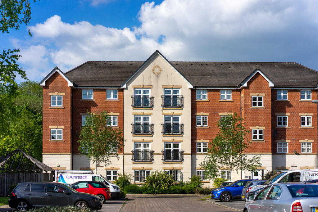 2 bed Apartment for rent in Bolton. From William Thomas Estate Agency - Bolton