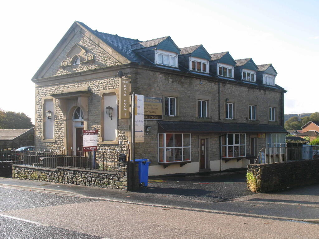 2 bed Apartment for rent in Chapeltown. From William Thomas Estate Agency - Bolton