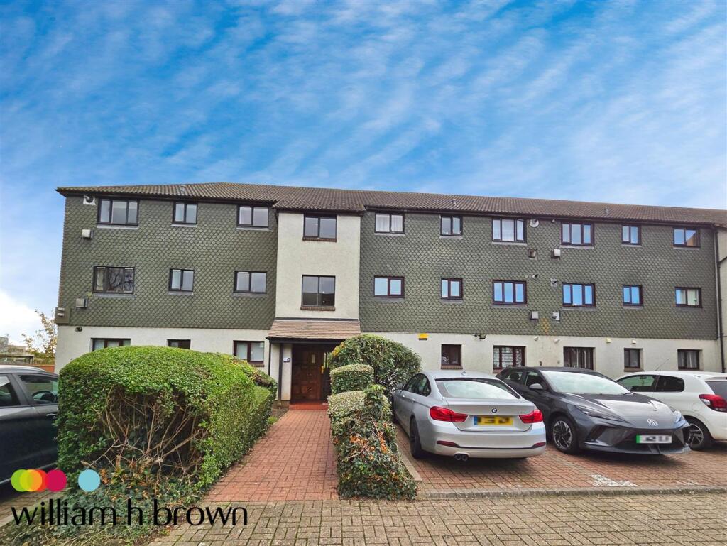 1 bed Not Specified for rent in Aveley. From William H Brown - Grays