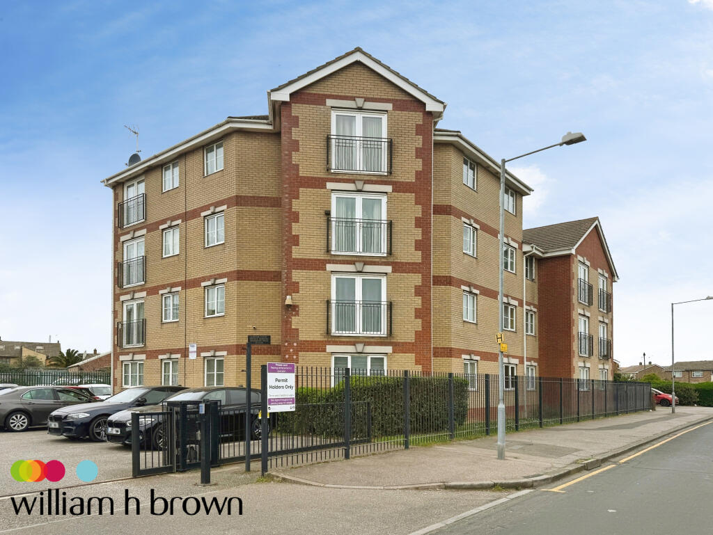 2 bed 1st Floor Flat for rent in Tilbury. From William H Brown - Grays