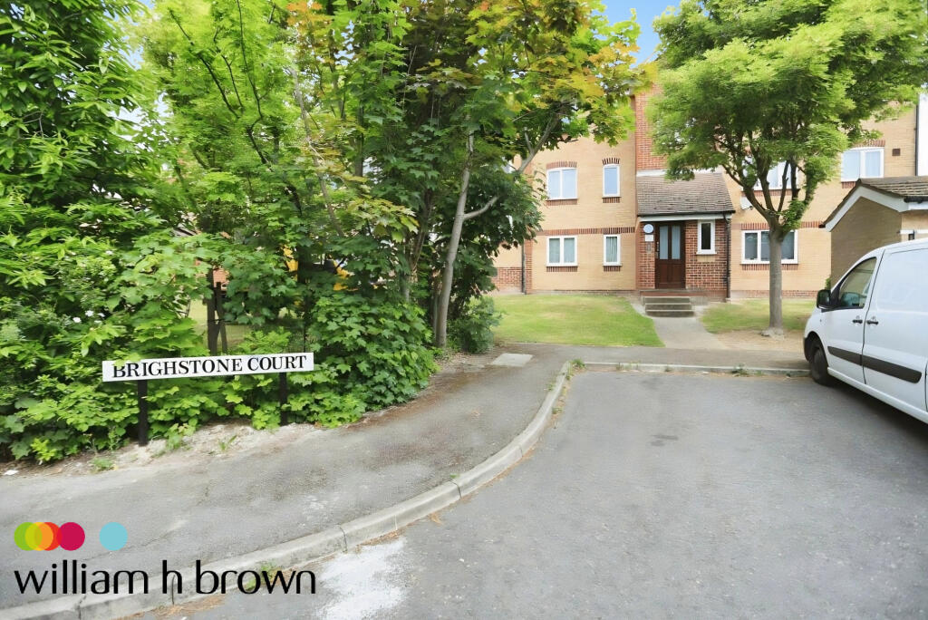1 bed 1st Floor Flat for rent in Aveley. From William H Brown - Grays