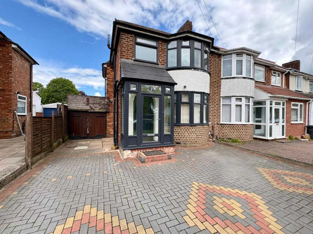 3 bed Semi Detached for rent in Birmingham. From Shipways - Shirley 3 bed Semi Detached for rent in Birmingham. From Shipways - Shirley