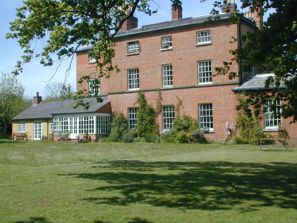 1 bed 1st Floor Flat for rent in Bickenhill. From Shipways - Shirley