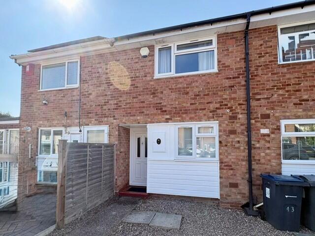 2 bed Detached for rent in Major's Green. From Shipways - Shirley