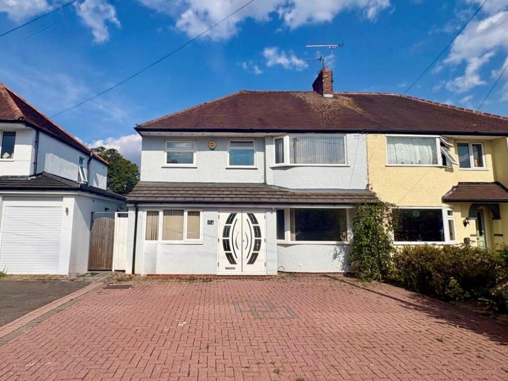 5 bed Detached for rent in Solihull. From Shipways - Shirley 5 bed Detached for rent in Solihull. From Shipways - Shirley