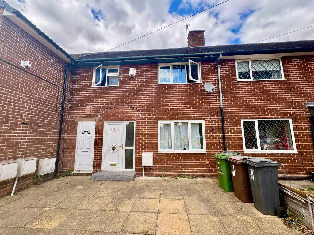 3 bed Mid Terraced House for rent in Birmingham. From Shipways - Shirley