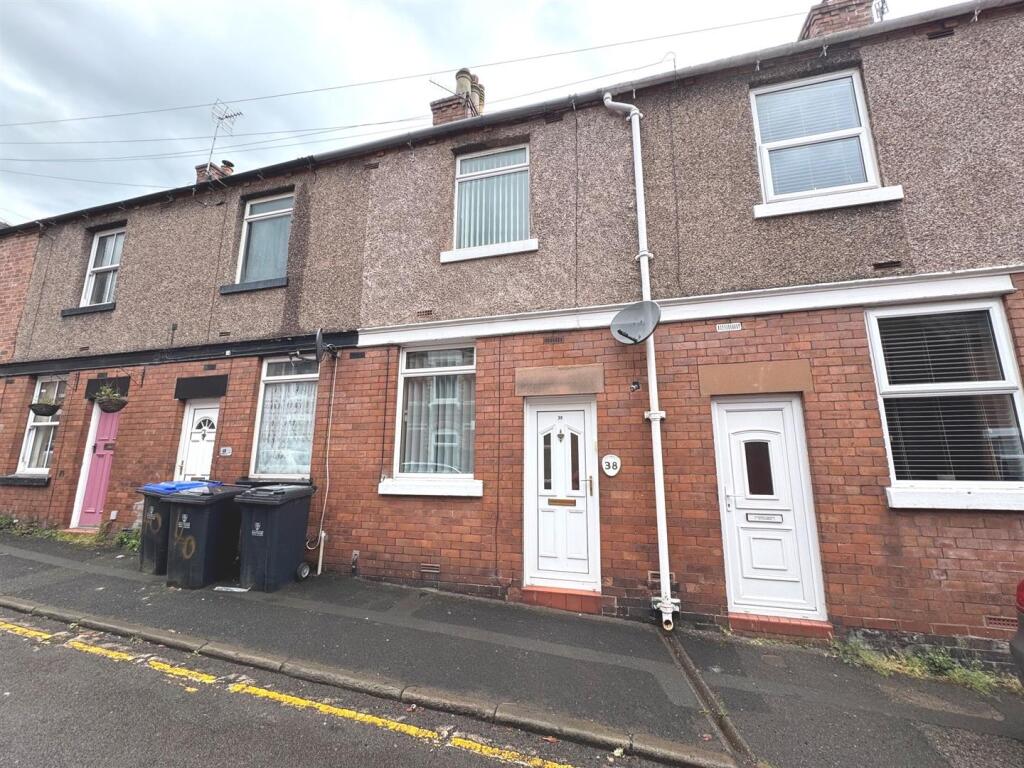 2 bed Mid Terraced House for rent in Leek. From Bury & Hilton - Leek 2 bed Mid Terraced House for rent in Leek. From Bury & Hilton - Leek