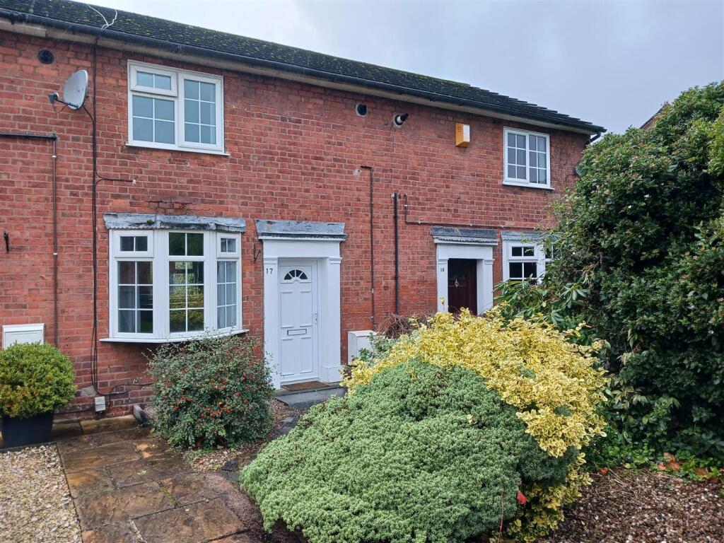 2 bed Mid Terraced House for rent in Stafford. From Bury & Hilton - Leek 2 bed Mid Terraced House for rent in Stafford. From Bury & Hilton - Leek