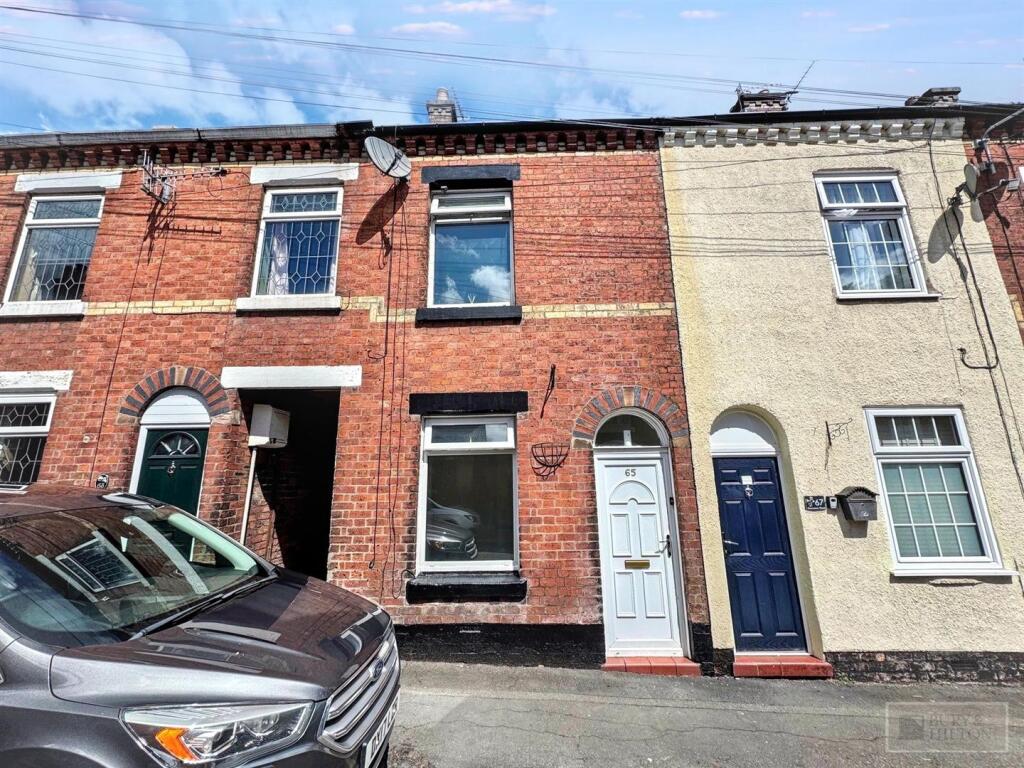 3 bed Mid Terraced House for rent in Leek. From Bury & Hilton - Leek 3 bed Mid Terraced House for rent in Leek. From Bury & Hilton - Leek