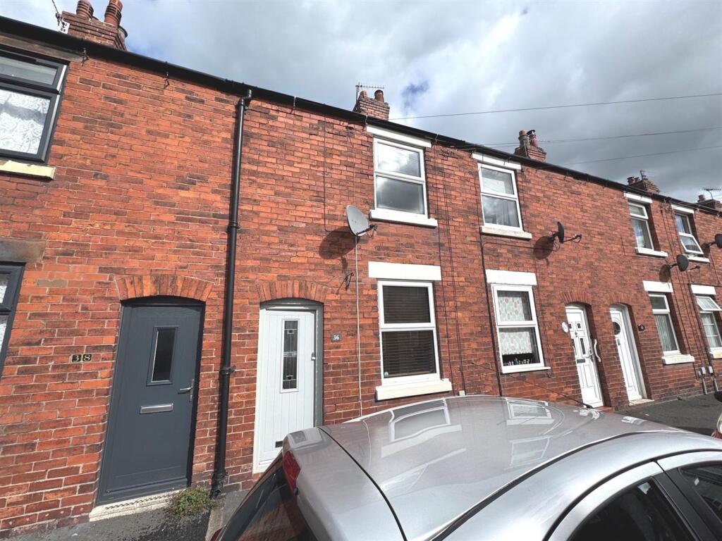 2 bed Mid Terraced House for rent in Leek. From Bury & Hilton - Leek 2 bed Mid Terraced House for rent in Leek. From Bury & Hilton - Leek