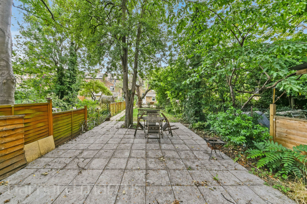 2 bed House (unspecified) for rent in Tottenham. From Barnard Marcus - Muswell Hill