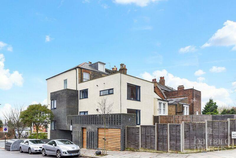 3 bed Duplex for rent in Hampstead. From Barnard Marcus - Muswell Hill 3 bed Duplex for rent in Hampstead. From Barnard Marcus - Muswell Hill