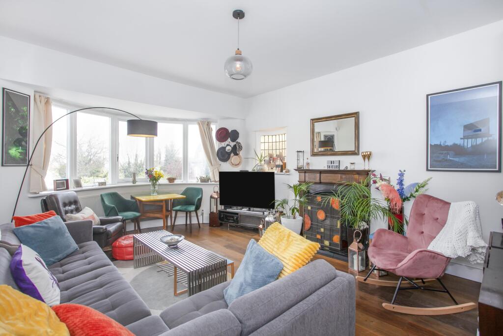 4 bed Duplex for rent in Hornsey. From Barnard Marcus - Muswell Hill 4 bed Duplex for rent in Hornsey. From Barnard Marcus - Muswell Hill